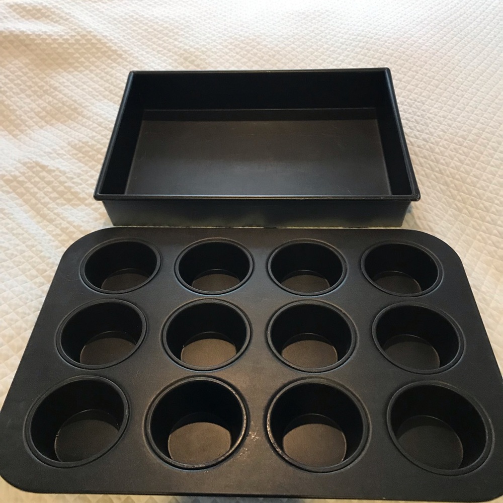 Baking pans